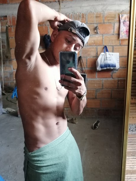 Photo nue de fuite OnlyFans de Cristian Rojas