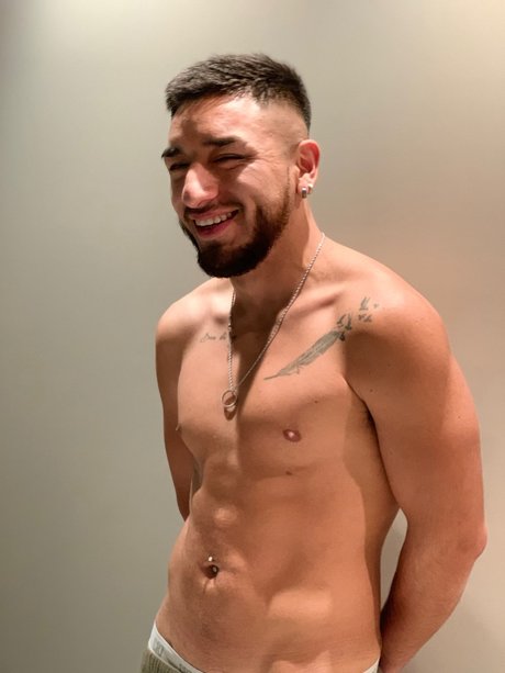 Photo nue de fuite OnlyFans de Callmepapii