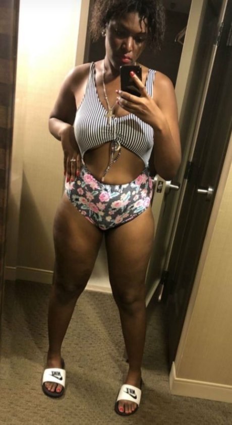 Photo nue de fuite OnlyFans de Tease Queen 