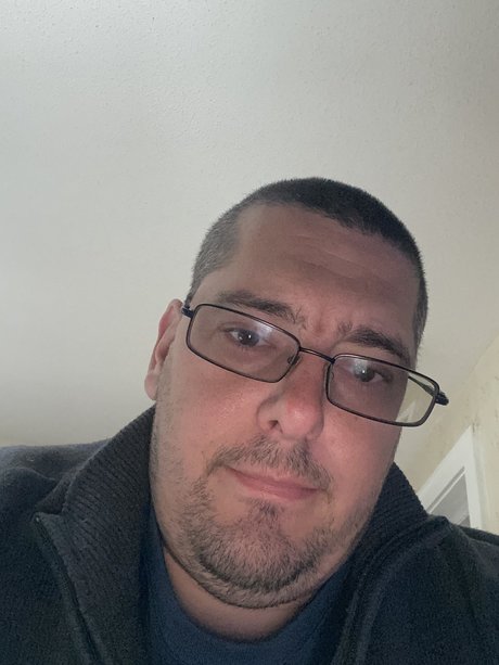 Photo nue de fuite OnlyFans de Dad Bod