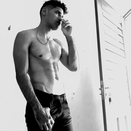Photo nue de fuite OnlyFans de Robert Alexander