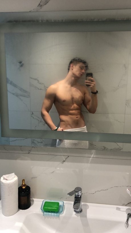 Photo nue de fuite OnlyFans de Rdvan Taytan