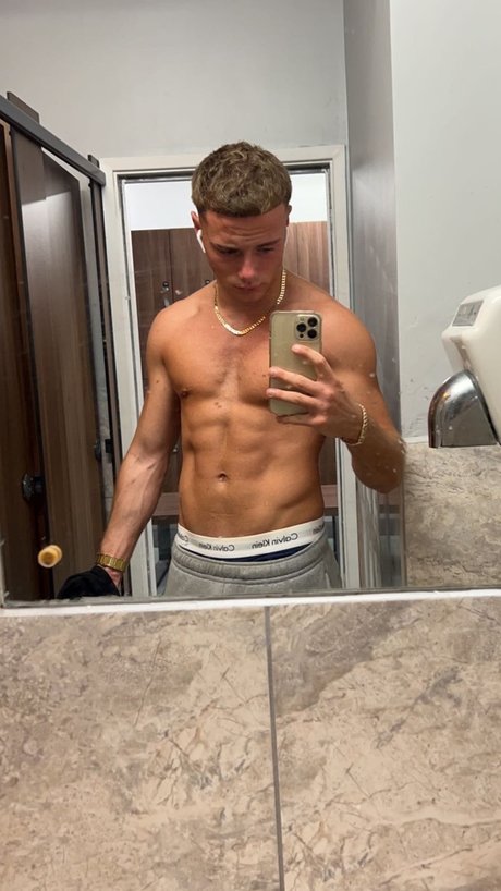 Photo nue de fuite OnlyFans de Ryan Snellings