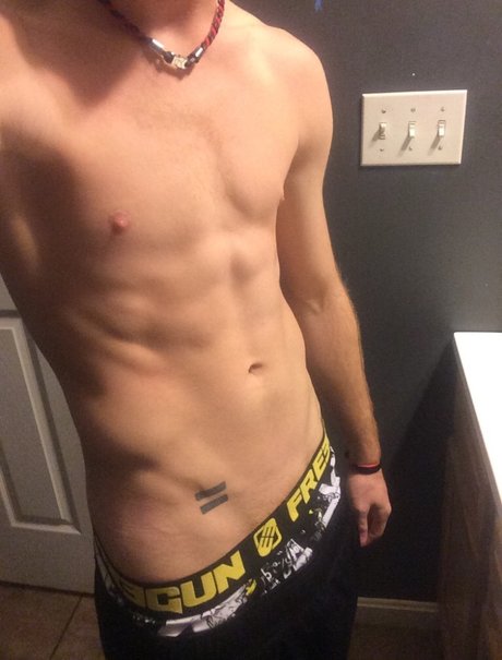 Photo nue de fuite OnlyFans de Ryan Fisher