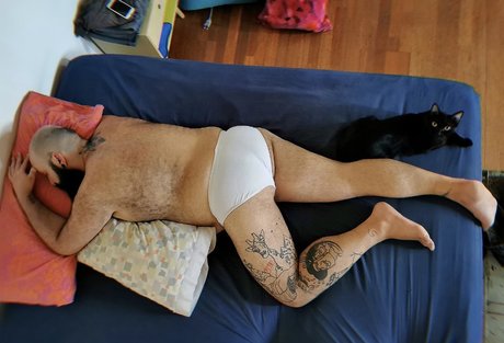 Photo nue de fuite OnlyFans de Rubn