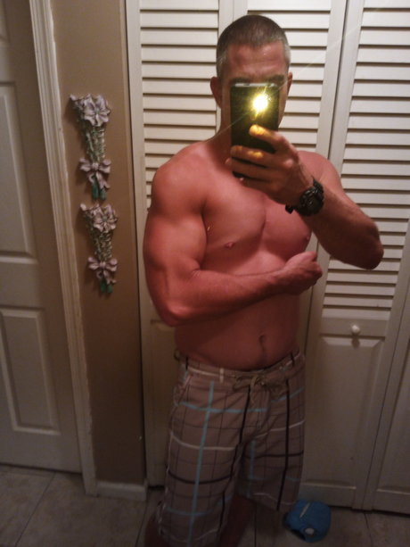 Photo nue de fuite OnlyFans de Rpbpegg0303 Aaron Pegg