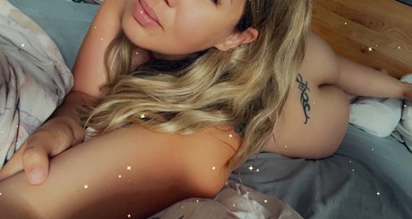 Photo nue de fuite OnlyFans de Rose Rae