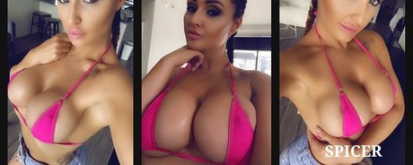 Photo nue de fuite OnlyFans de Spicer 02