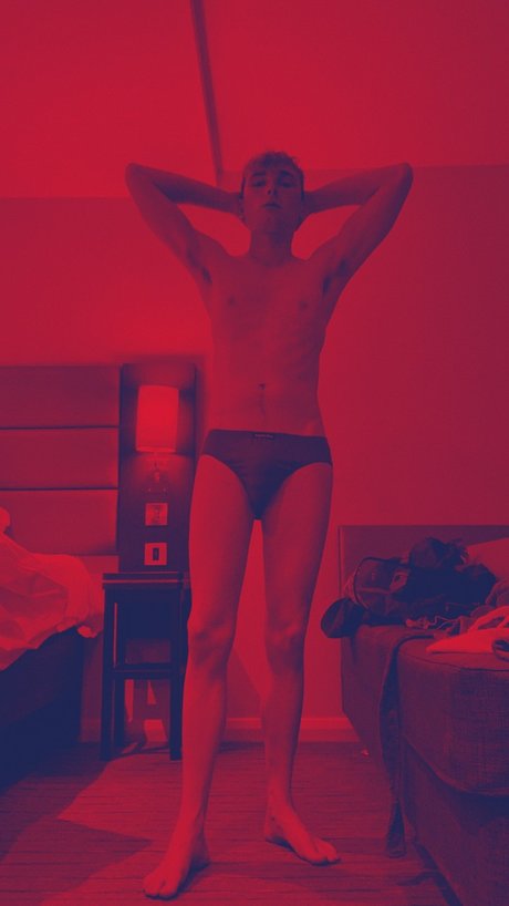 Photo nue de fuite OnlyFans de Sam Bell