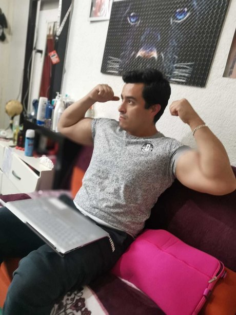 Photo nue de fuite OnlyFans de Sainortega