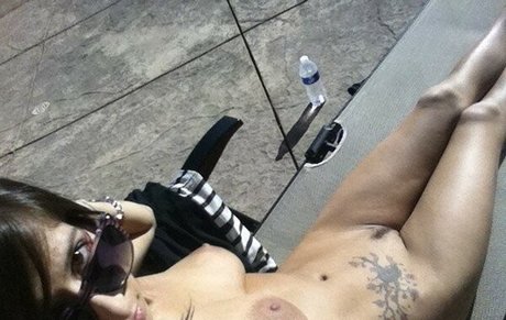 Photo nue de fuite OnlyFans de April Oneil