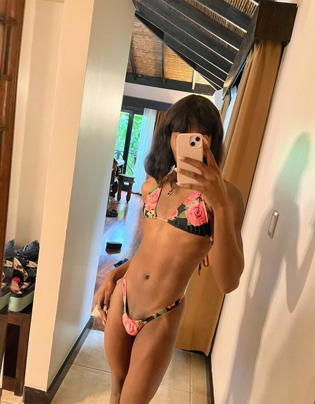 Photo nue de fuite OnlyFans de Vanniall