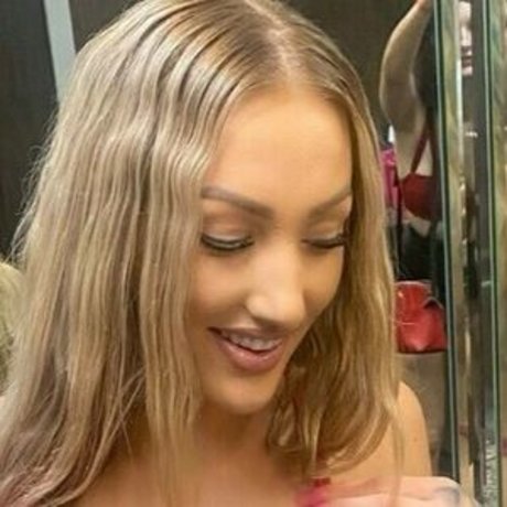 Photo nue de fuite OnlyFans de Sheispressure