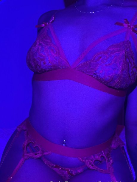 Photo nue de fuite OnlyFans de Fruttieloom