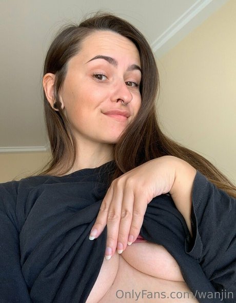 Photo nue de fuite OnlyFans de Wanjin