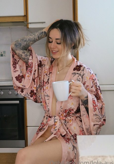 Photo nue de fuite OnlyFans de Lolaaus