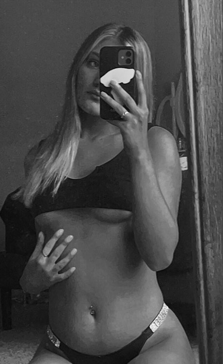 Photo nue de fuite OnlyFans de Kayley Duncan