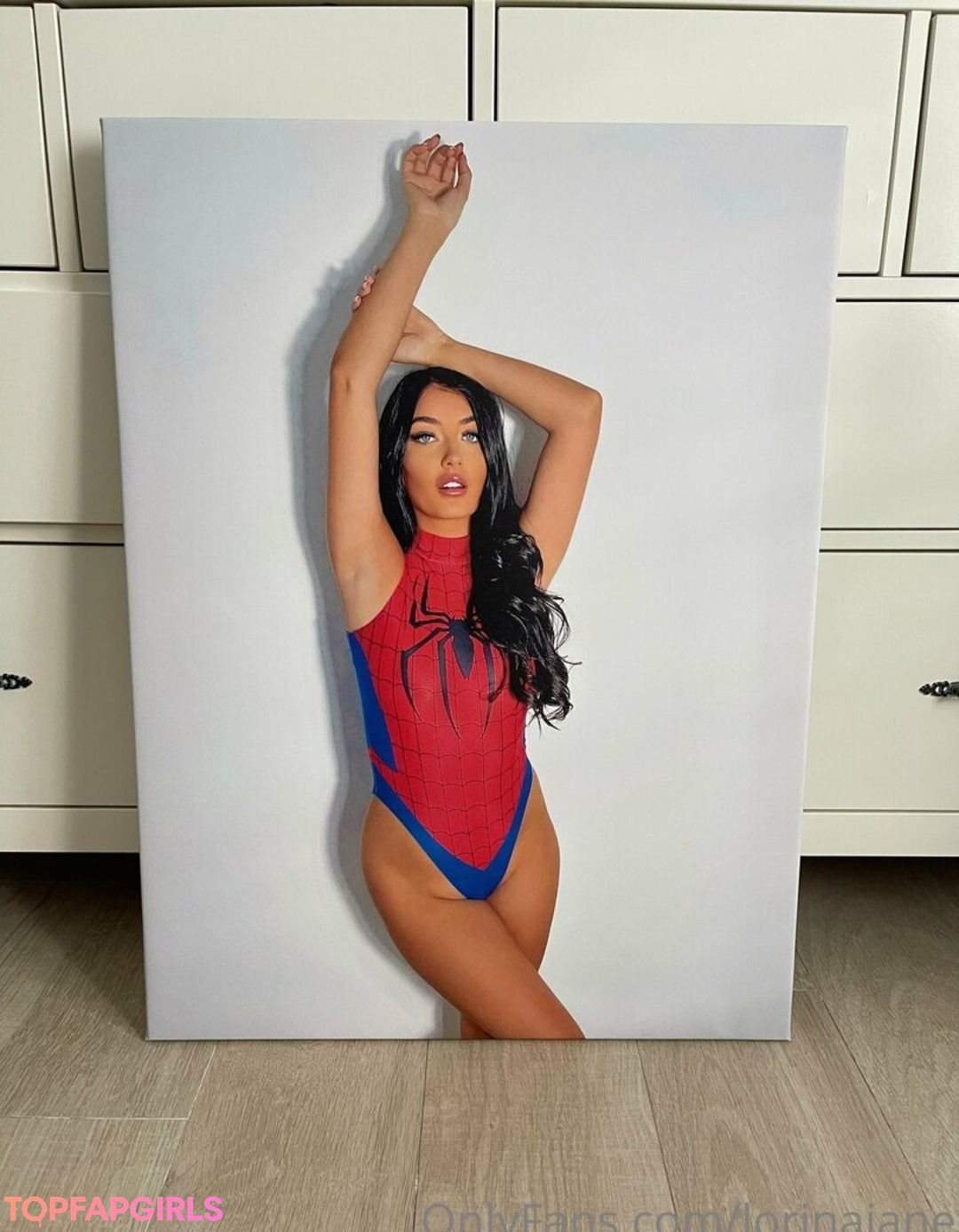 Photo nue de fuite OnlyFans de Lorinajane #1075