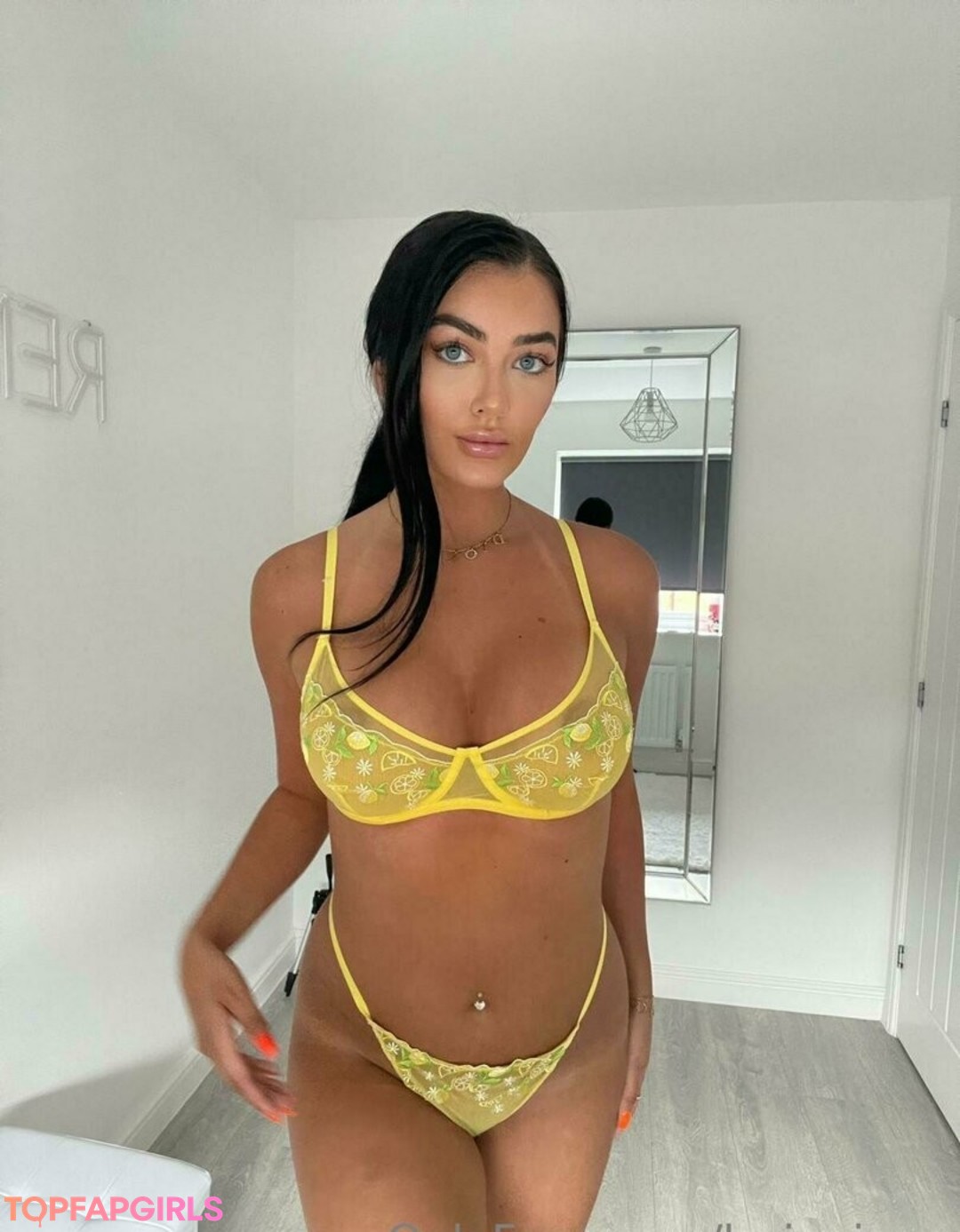 Photo nue de fuite OnlyFans de Lorinajane #1912