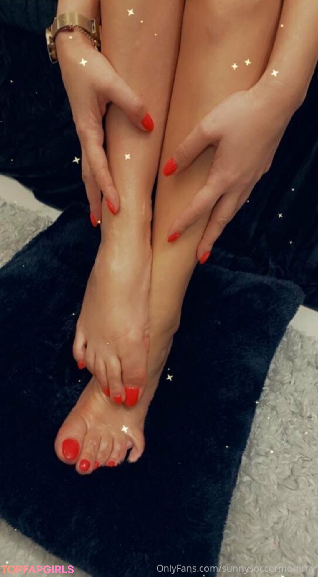Photo nue de fuite OnlyFans de Sunnysoccermommy #19 Photo nue de fuite OnlyFans de Sunnysoccermommy #19