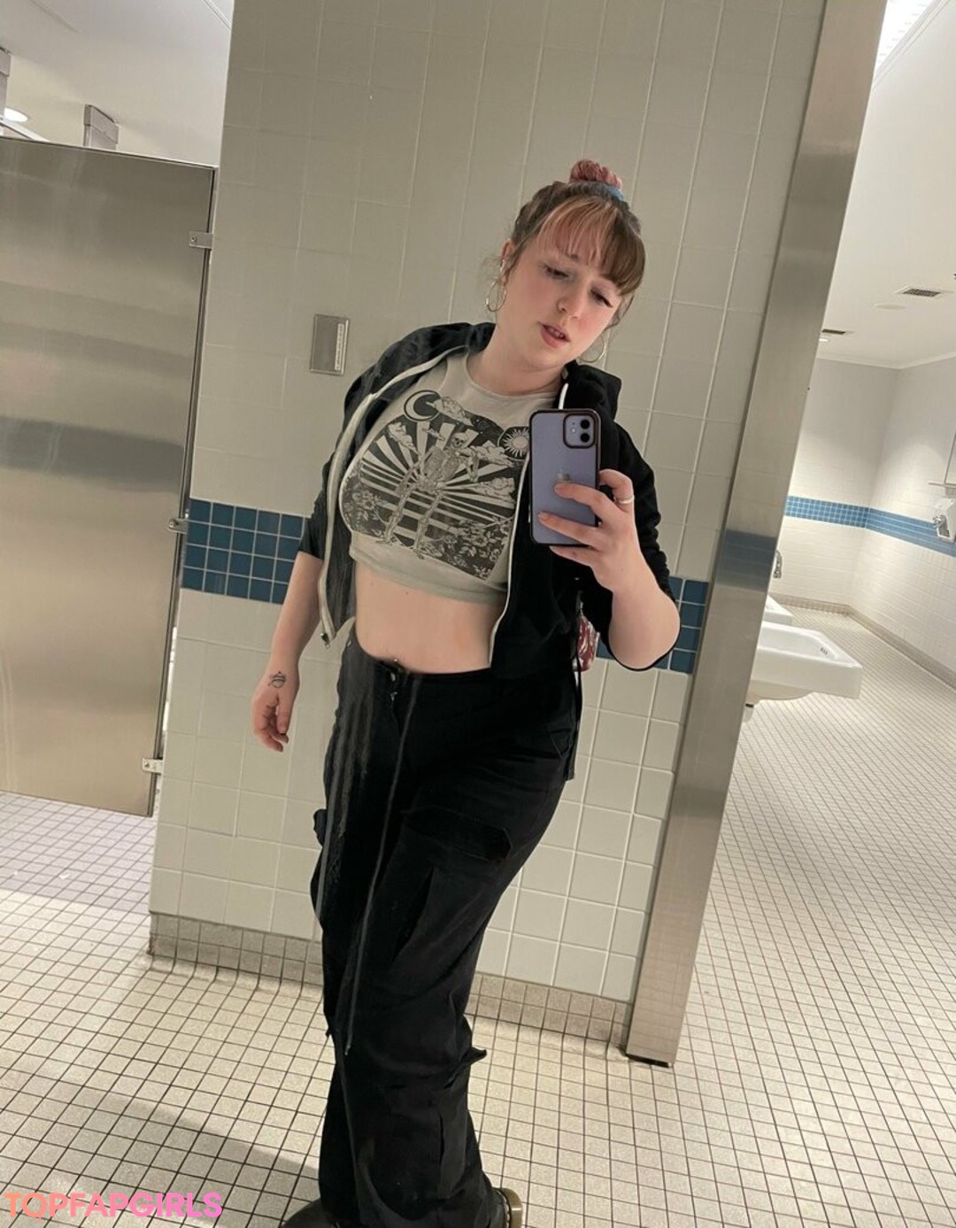 Photo nue de fuite OnlyFans de Lilpinkalien #1427