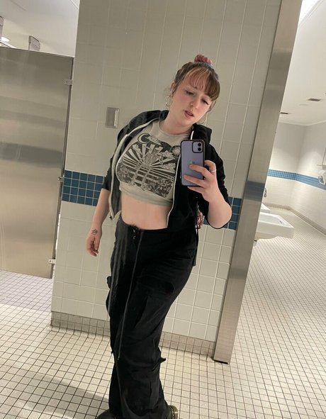 Lilpinkalien