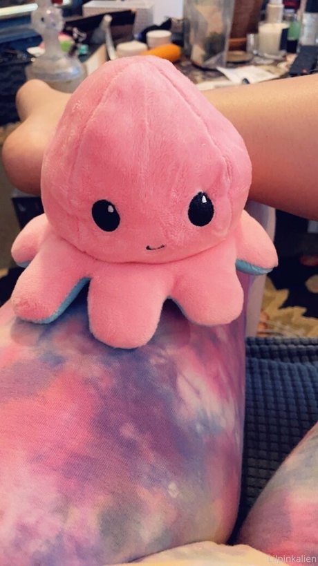 Lilpinkalien