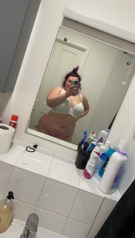 Photo nue de fuite OnlyFans de Xobadbitxhox