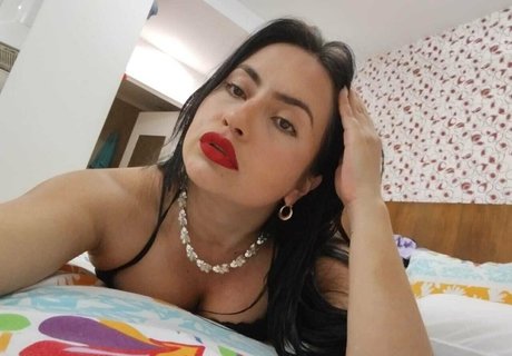Photo nue de fuite OnlyFans de Afroditafree