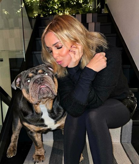 Photo nue de fuite OnlyFans de Louise Redknapp