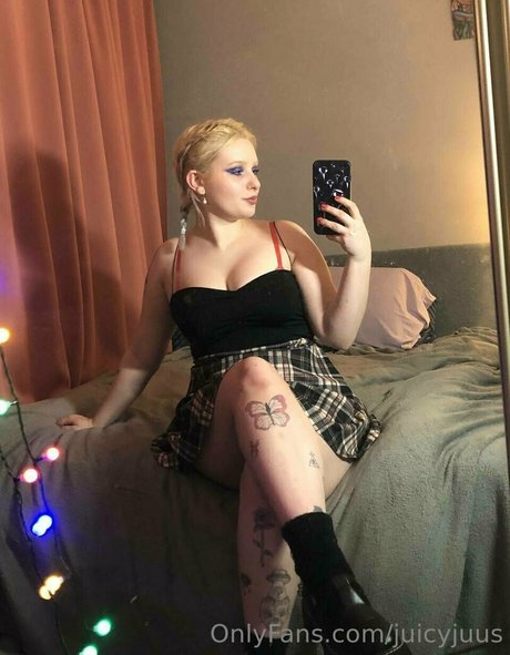 Photo nue de fuite OnlyFans de Juicyjuus