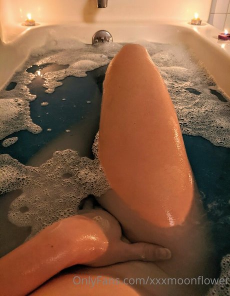 Photo nue de fuite OnlyFans de Xxxmoonflower