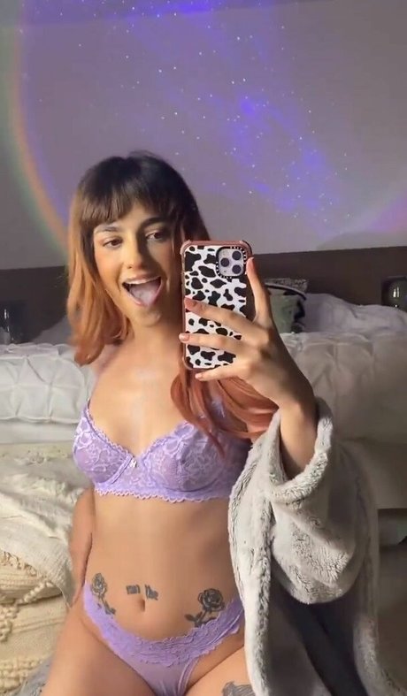 Photo nue de fuite OnlyFans de Miaxmon