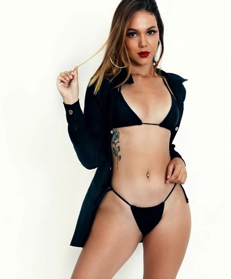Photo nue de fuite OnlyFans de Nicole Francinni