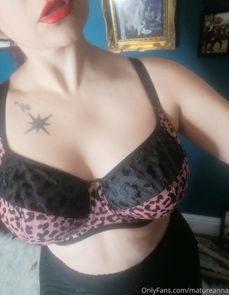 Photo nue de fuite OnlyFans de Matureanna