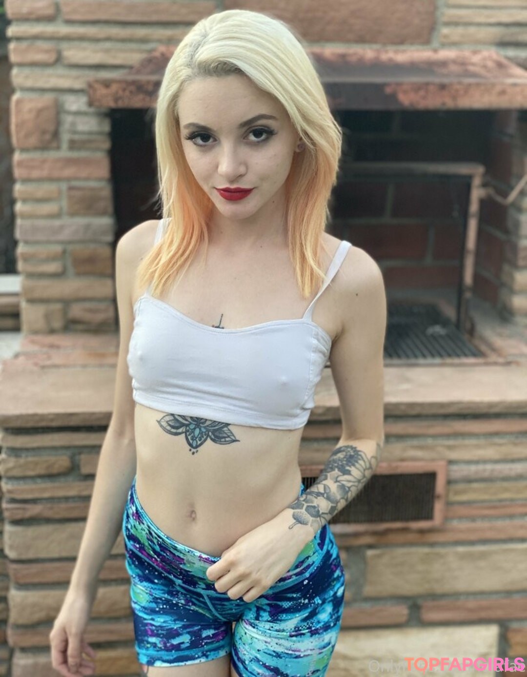 Photo nue de fuite OnlyFans de Lola Fae #1022