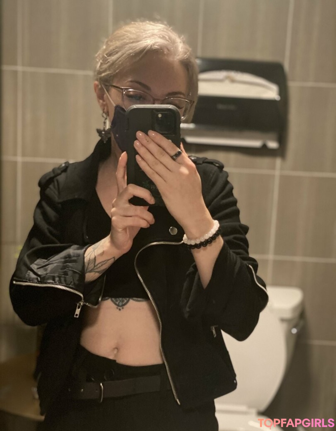 Photo nue de fuite OnlyFans de Lola Fae #1170