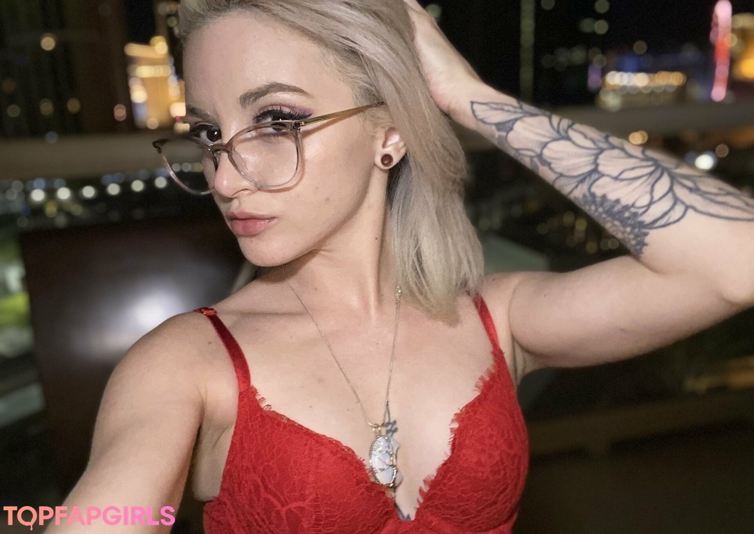 Photo nue de fuite OnlyFans de Lola Fae #1225