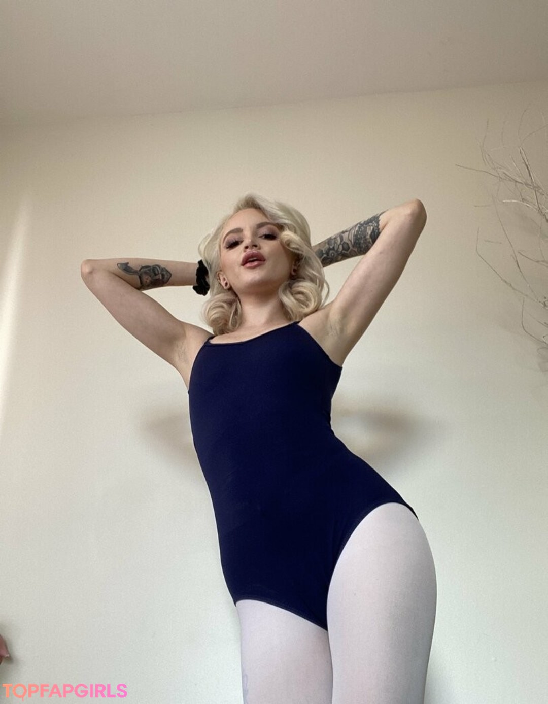 Photo nue de fuite OnlyFans de Lola Fae #1290