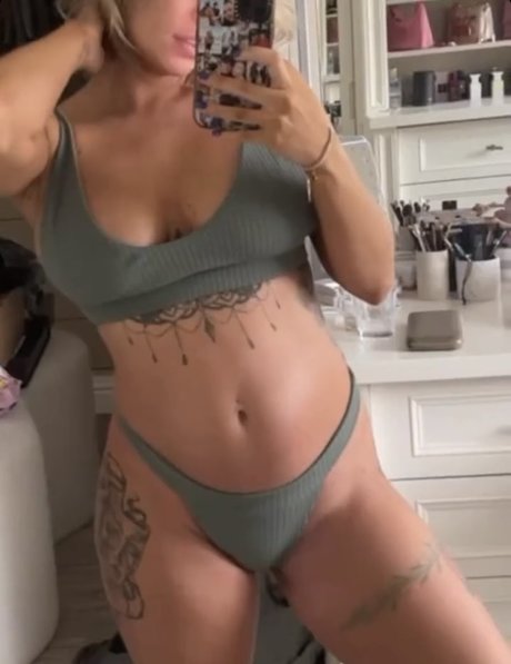 Photo nue de fuite OnlyFans de Olivia Buckland