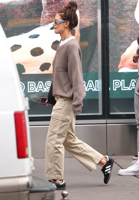Photo nue de fuite OnlyFans de Katie Holmes