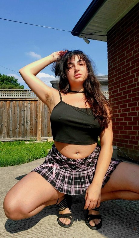 Photo nue de fuite OnlyFans de Bl00m00n