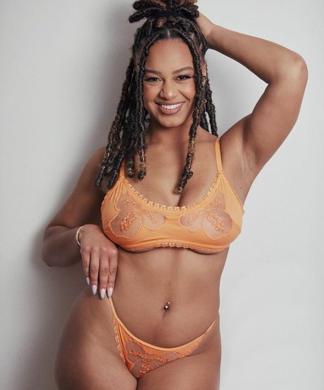 Photo nue de fuite OnlyFans de Nia Sioux