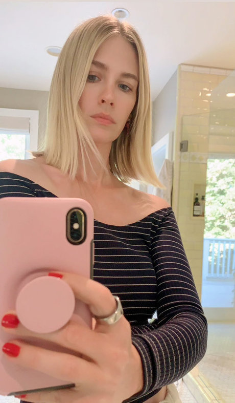Photo nue de fuite OnlyFans de January Jones