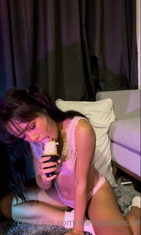Photo nue de fuite OnlyFans de Daniejanemuse