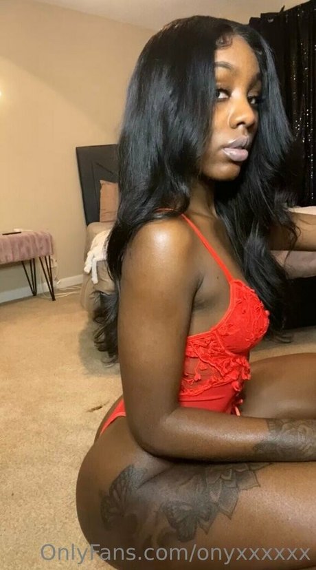 Photo nue de fuite OnlyFans de Onyxxxxxx