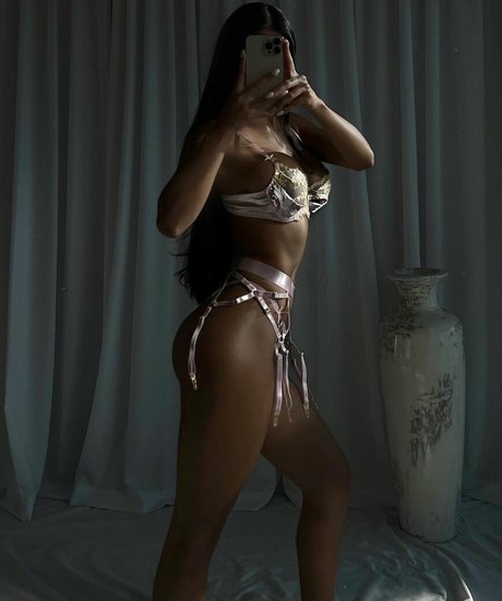 Photo nue de fuite OnlyFans de Goldgypsy