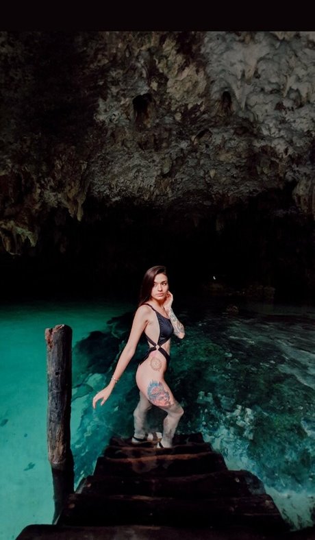 Photo nue de fuite OnlyFans de Janadeoliveira