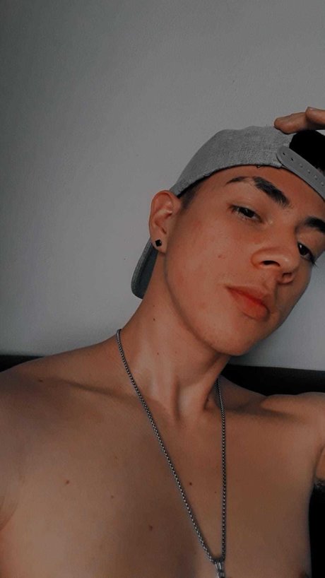 Photo nue de fuite OnlyFans de Santi Garca