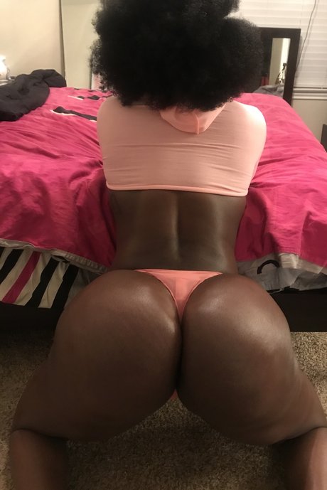 Photo nue de fuite OnlyFans de Sassydoll